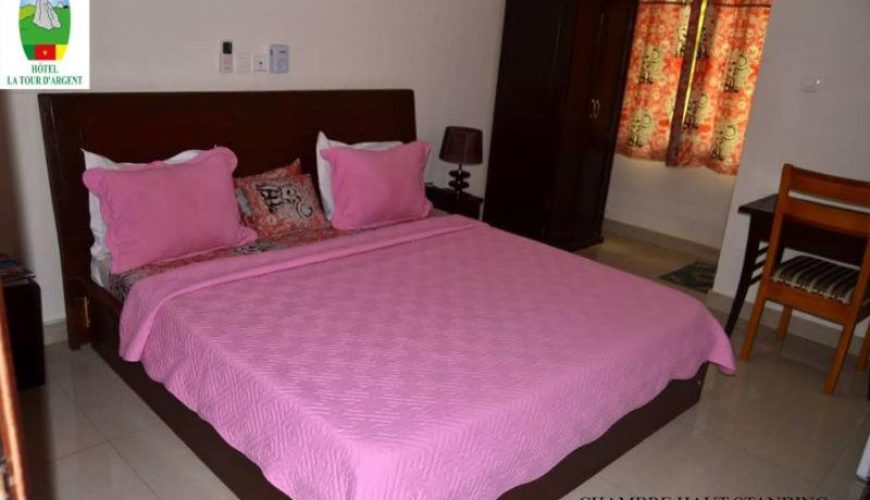 Chambre Double – Vue sur Piscine