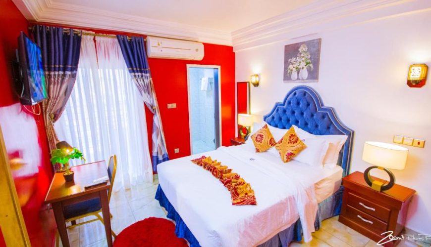 Chambre Lit Queen-Size avec Balcon