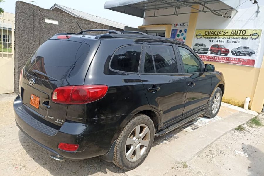 HYNDAI SANTA FE 4×4