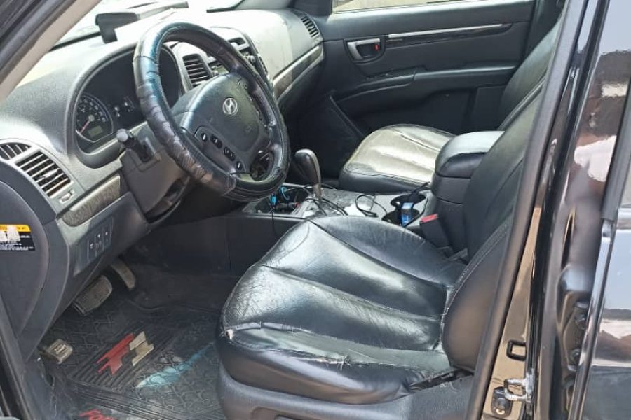 HYNDAI SANTA FE 4×4