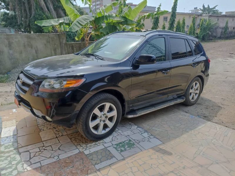 HYNDAI SANTA FE 4×4