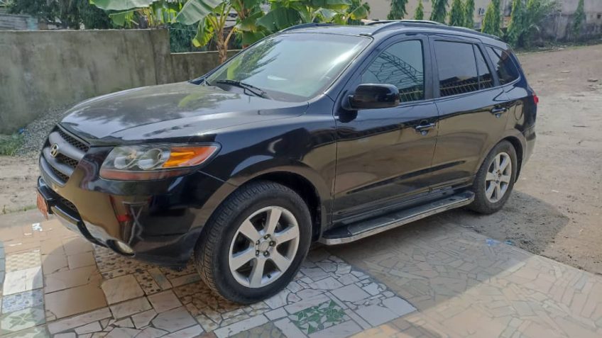 HYNDAI SANTA FE 4×4