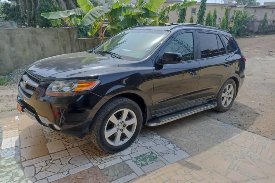 HYNDAI SANTA FE 4×4