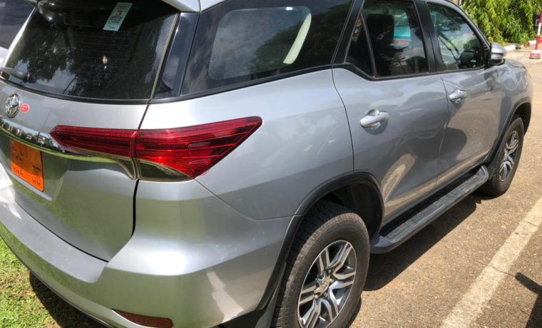 TOYOTA FORTUNER (New)