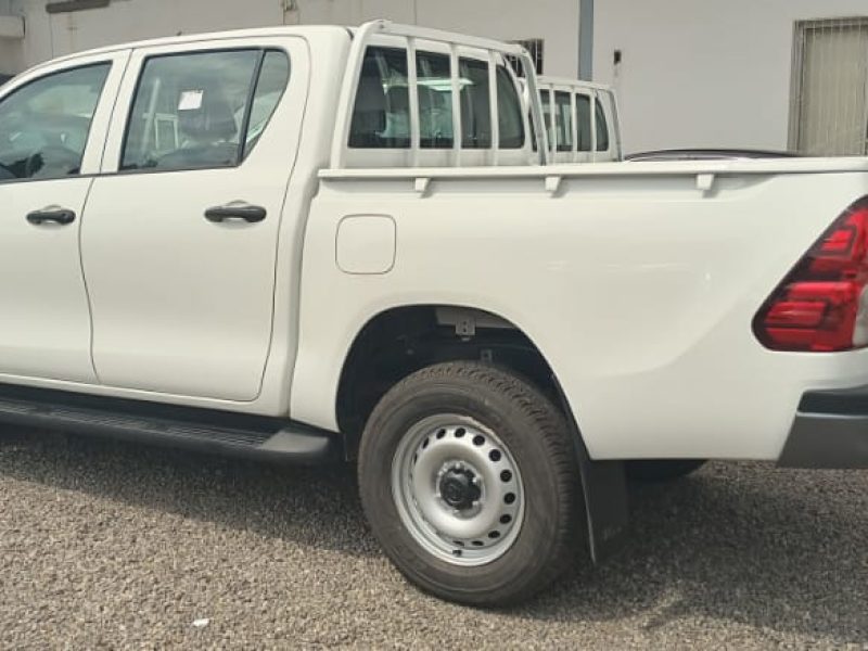 pick up hilux simple